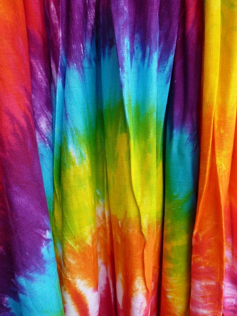 Batik, ein bunt gefärbter Stoff